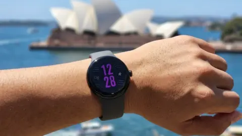 Pixel Watch 5 Gets Rare 9/10 iFixit Repairability Score