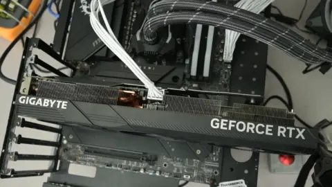 RTX 3060 with RTX 4090 Cooler Drops Temps 9C, Gains 2FPS
