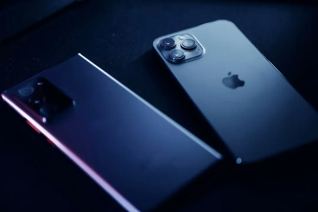 Apple captures record 22% smartphone market share as global shipments plunge 20%