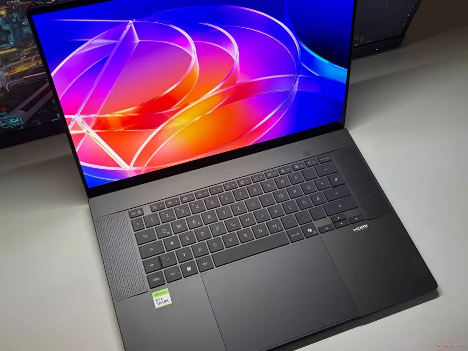 Asus ProArt P16 beats MacBook Pro 16 by 300g and adds 4K OLED touchscreen