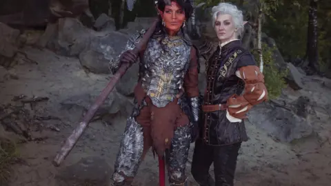Baldur’s Gate 3 Cosplay Captures the Tragic Dynamic Between Karlach and Astarion