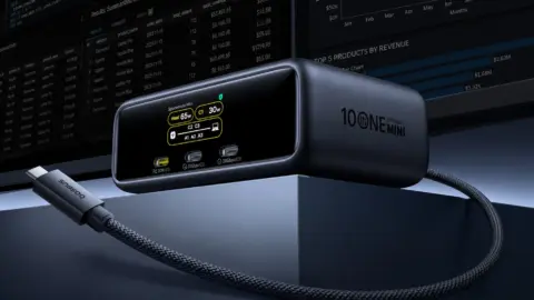 Baseus Spacemate RD1 Mini Docking Station packs dual 4K60 displays and 100W power delivery in phone-sized hub
