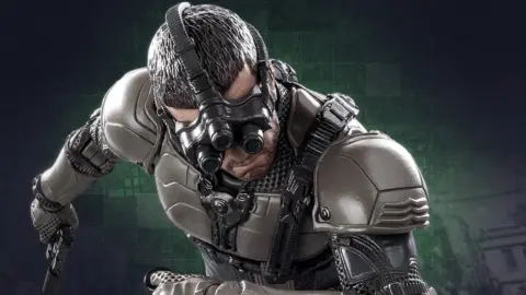 CCSTOYS Opens Pre-Orders for 1/12 Scale Sam Fisher Figure at $89.99
