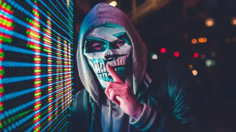 Denuvo sues to unmask hacker voices38, targeting Discord, Valve, and Reddit