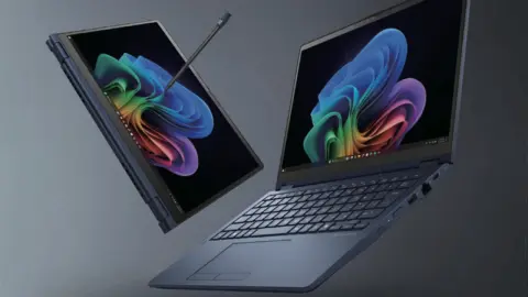 Dynabook V83/PA