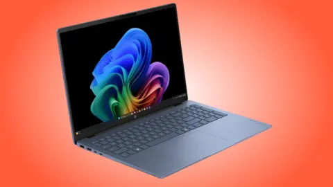 HP OmniBook 5 16 starts at $1,299 with OLED display and AMD Ryzen AI 9 465