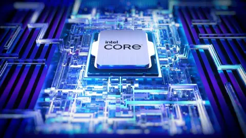 Intel reportedly prepares Core 2000HX laptop CPUs with 24 cores and cheaper DDR4 support