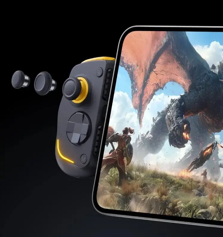 iQOO G1 controller USB-C connection and pass-through charging