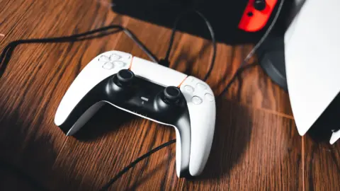 Jailbroken PS5 users can now run Nintendo Switch games via ProsperoEden emulator