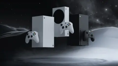 Microsoft surveys Xbox Insiders on making Fallout, Elder Scrolls, and Minecraft console exclusives