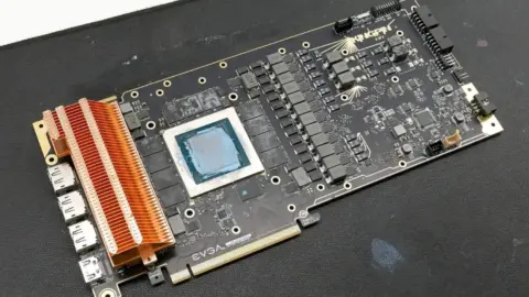 NVIDIA forced EVGA to use single 12VHPWR connector on RTX 3090 Ti KINGPIN