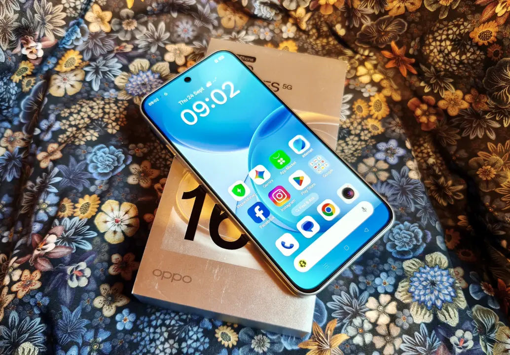 Oppo Reno 16 FS packs 6,500 mAh battery and 6 years of updates