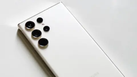 Samsung One UI 9 requires manual activation for key theft protection features