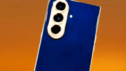 Samsung W27 leak reveals luxury foldable with gold frame and 4.1mm thickness
